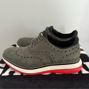 Cole Haan OriginalGrand Grey/Red Soles - Size 7 - Used